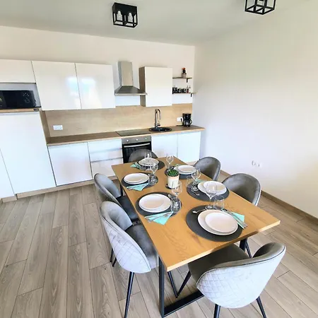 Appartamento Ges With Sea View Šibenik