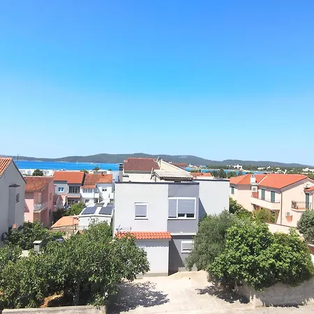 Ges With Sea View Appartamento Šibenik