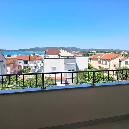 Ges With Sea View